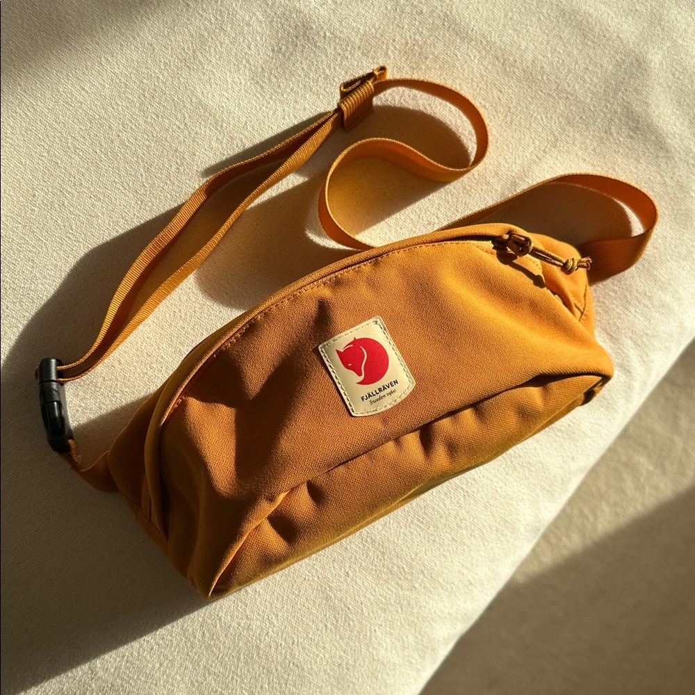 Fjallraven Ulvo Hip Pack Medium Red Gold
